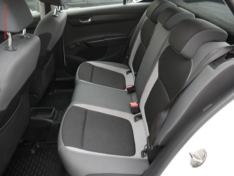 Škoda Fabia (2015) 1.2 TSi, Ambition - fotka 10 z 14