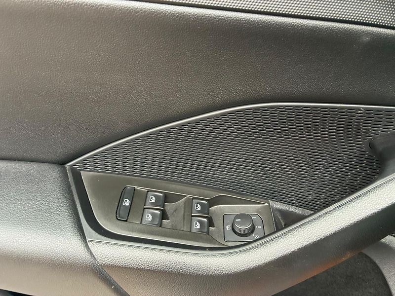 Škoda Octavia (2022) 1.5TSi,110KW,VYHŘ.SEDADLA,TEMP - fotka 20 z 21