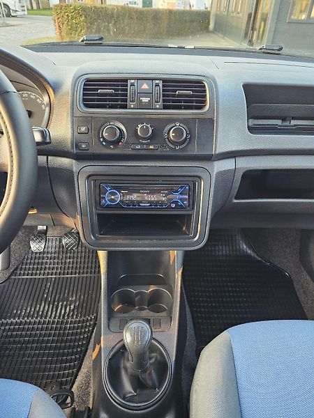 Škoda Fabia 1.4 16v 63kW,KLIMA,8xAIRBAG - fotka 19 z 37