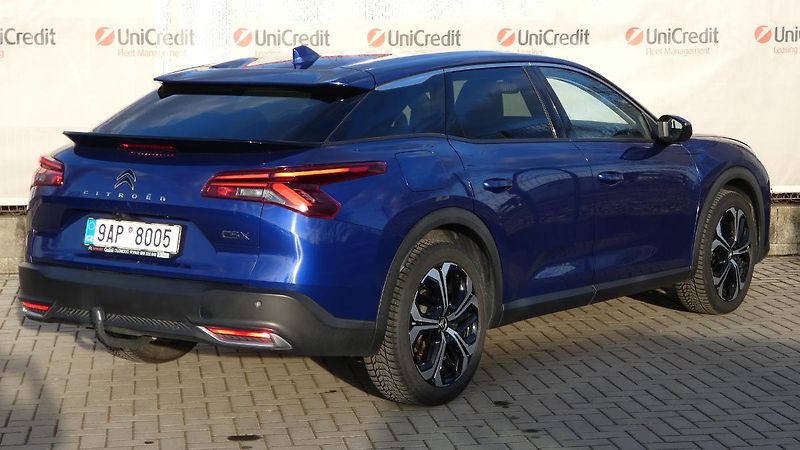 Citroën C5 X 1.6 PureTech 180 EAT8 Shine - fotka 3 z 23