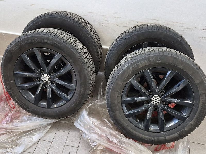 Volkswagen Passat Variant 1.5 TSI EVO Business - fotka 25 z 25
