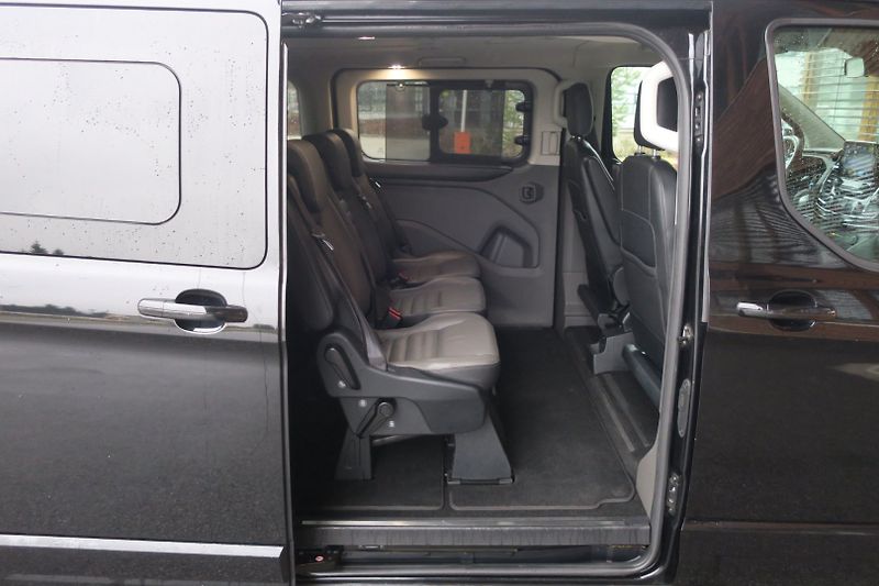 Ford Tourneo Custom (2020) 2.0 TDCi 320 L2 Titanium 8Míst - fotka 37 z 50