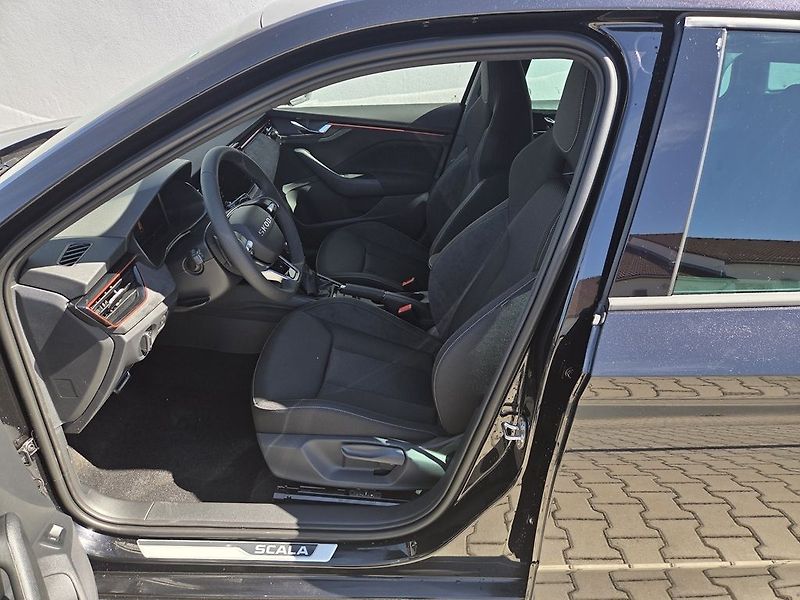 Škoda Scala Dynamic 1,5TSI 110kW - fotka 7 z 14