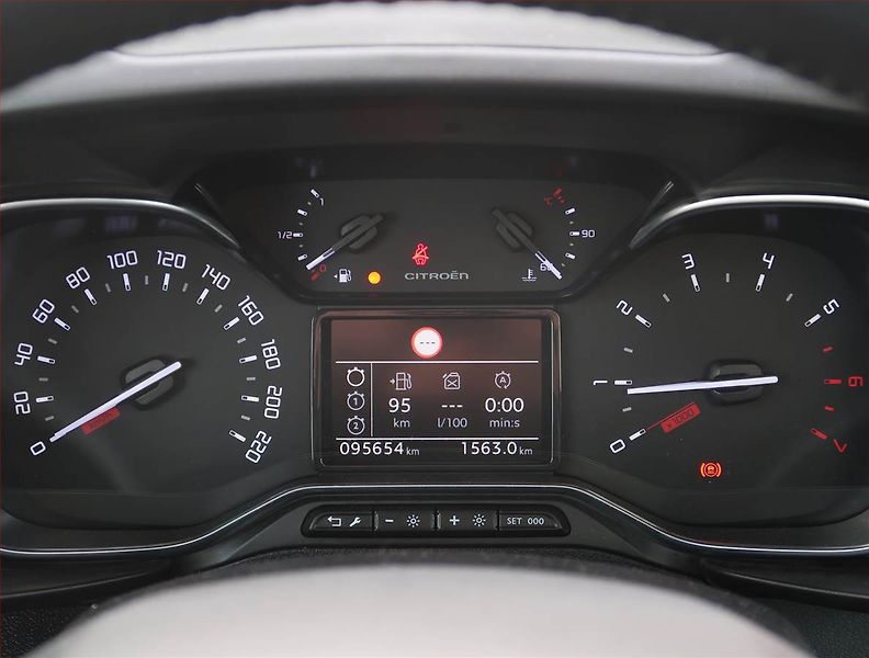 Citroën Berlingo (2018) Shine 1.5 BlueHDi, 5Míst, ČR - fotka 11 z 21