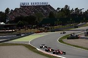 F1 2017 GP Španělska - Sebastian Vettel (Ferrari), Fernando Alonso (McLaren-Honda), vozy Force Indie a Renault
