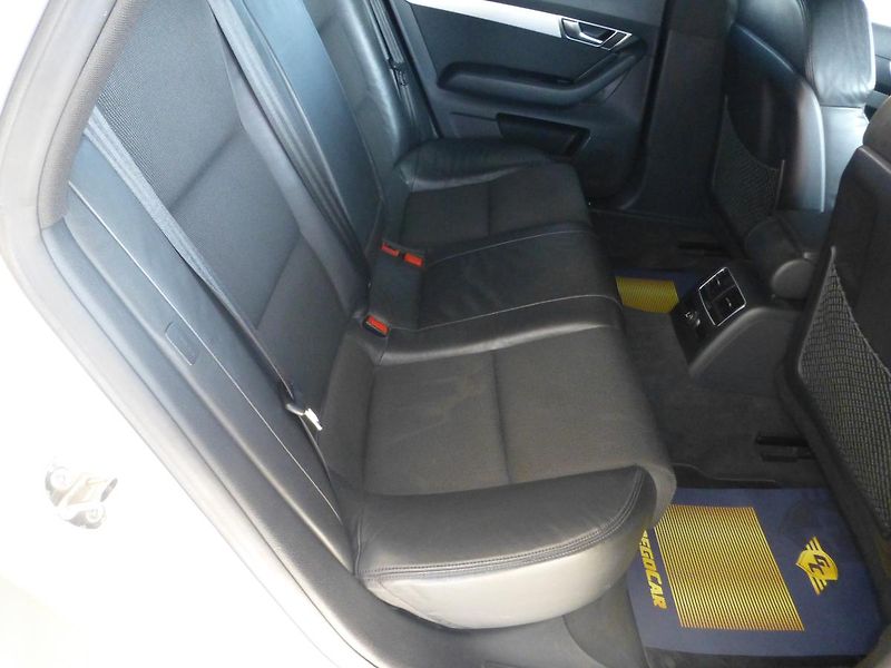 Audi A6 (2007) 3,0TDI**QUATTRO**NAVIG**XENONY - fotka 19 z 22