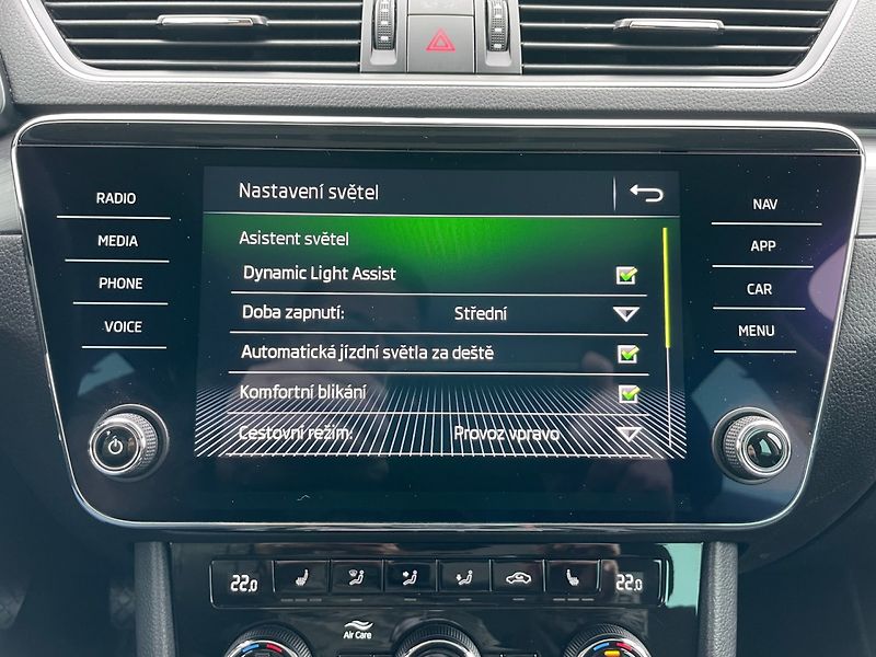 Škoda Superb (2018) 2.0TDi 110kW 4x4! STYLE++! - fotka 32 z 43