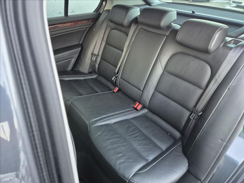 Škoda Superb 2,0 TDI 125KW DSG Kůže Xenon - fotka 16 z 33