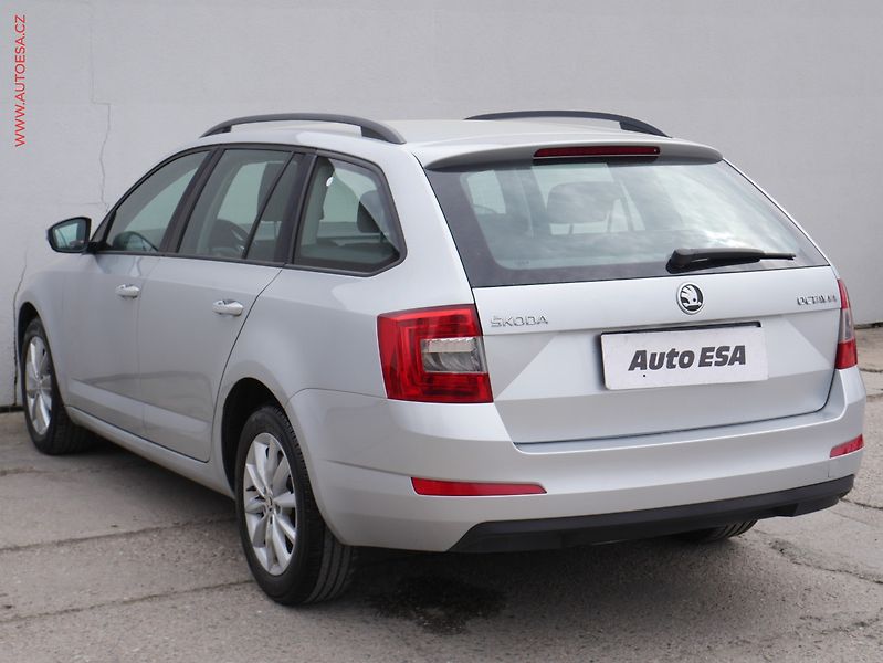 Škoda Octavia (2015) 1.6 TDi, ČR, Ambition - fotka 4 z 14
