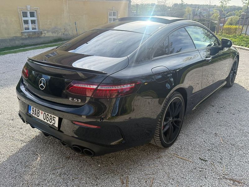 Mercedes-Benz Třídy E (2022) - fotka 81 z 91