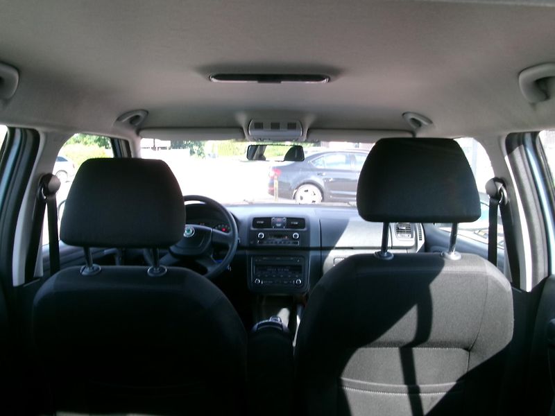 Škoda Fabia (2010) 1,2TSi ELEGANCE AC ALU - fotka 14 z 28