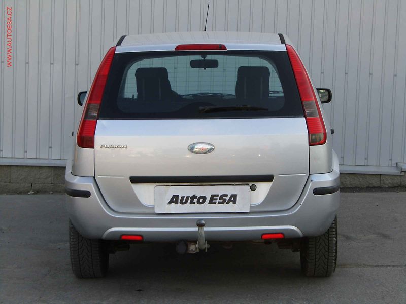 Ford Fusion (2004) 1.4i, AC, TZ - fotka 5 z 14