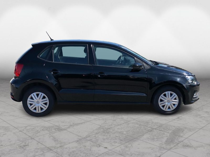 Volkswagen Polo A Comfortline 1.0 MPI /44kW - fotka 8 z 28
