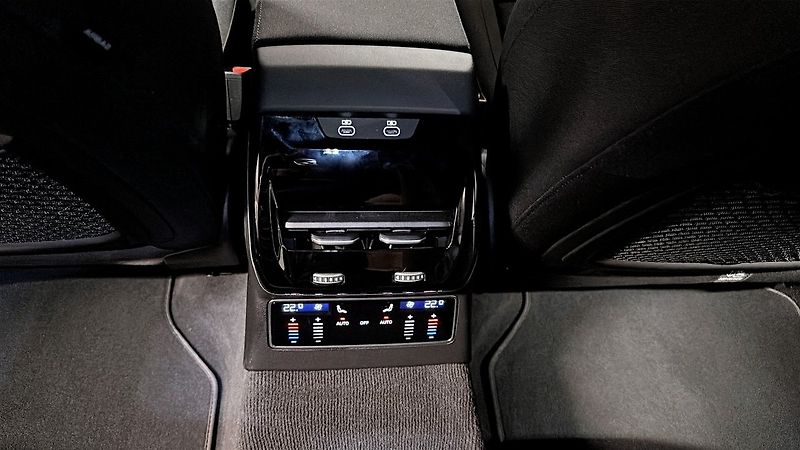 Audi A6 e-hybrid quattro 360 Matrix Ta - fotka 14 z 15