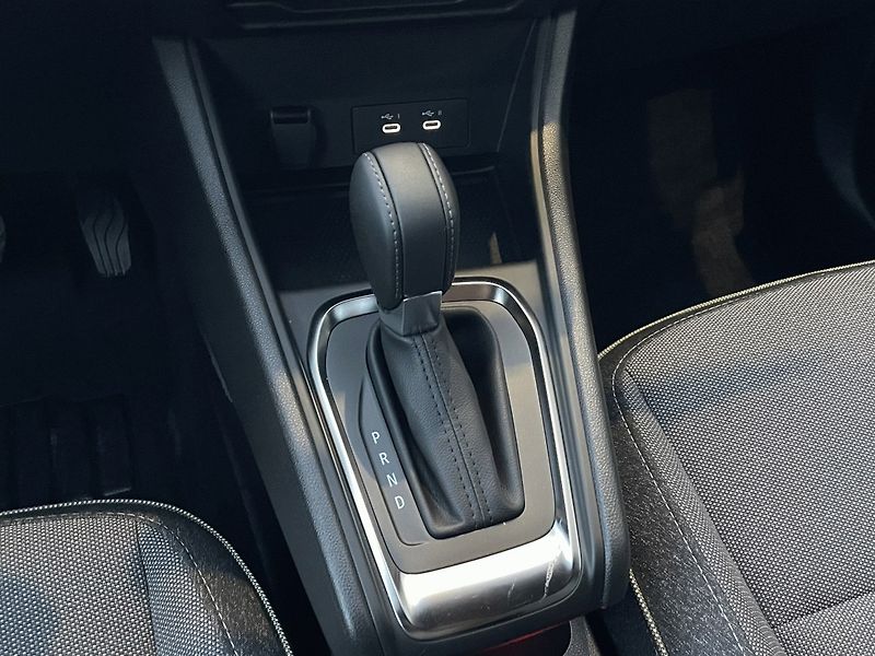 Renault Captur (2025) TECHNO 1,3TCe 160k EDC - fotka 15 z 25