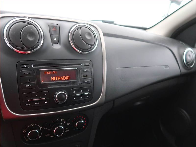 Dacia Sandero (2015) 1.2 16V, LPG - fotka 12 z 12