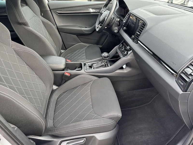 Škoda Karoq (2025) 2.0 TDI 4x4 DSG Sportline - fotka 9 z 36