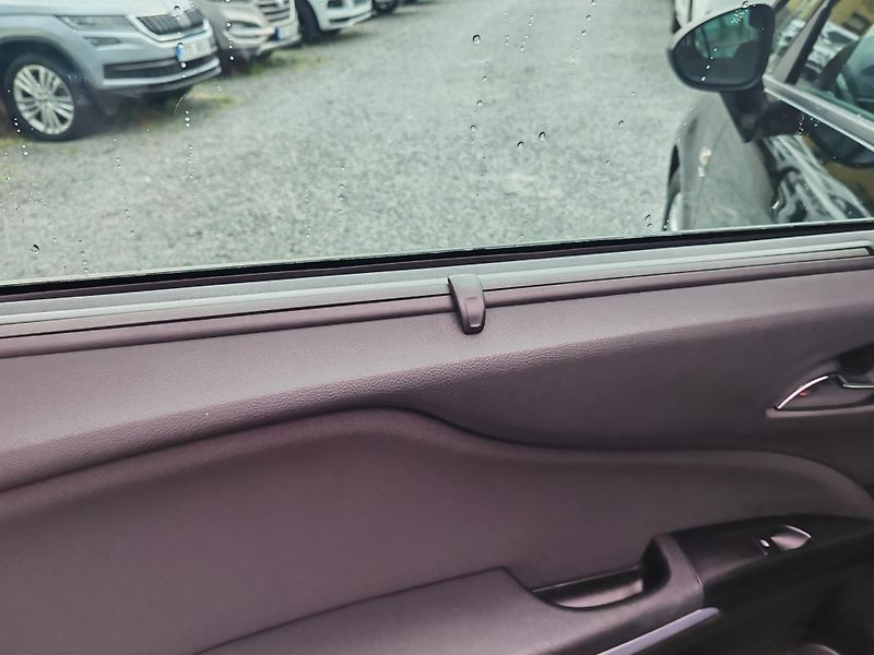 Opel Zafira 1.4 active Tourer - fotka 13 z 24