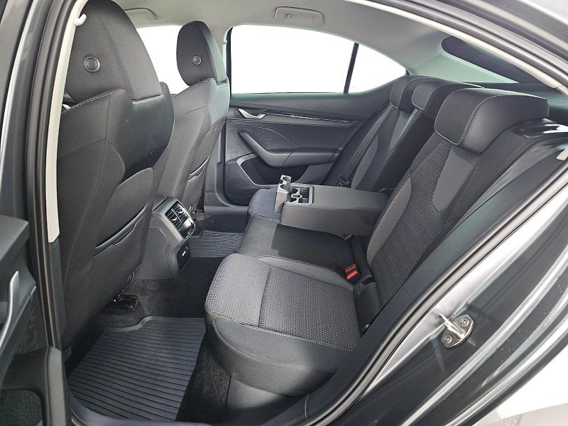 Škoda Octavia (2024) 1.5TSI 85kW SELECTION - fotka 7 z 29