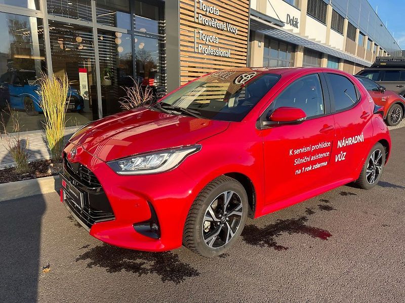 Toyota Yaris 1.5 Hybrid 116k automat Style - fotka 8 z 28