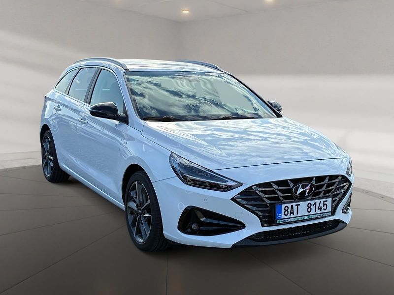 Hyundai i30 (2021) STYLE 1.5T-GDI HYBDID 118kW CZ - fotka 3 z 11