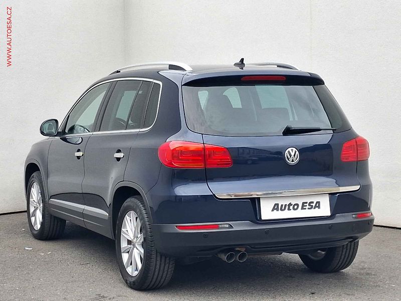 Volkswagen Tiguan (2014) 2.0 TDi, Sport, TZ, navi - fotka 6 z 17