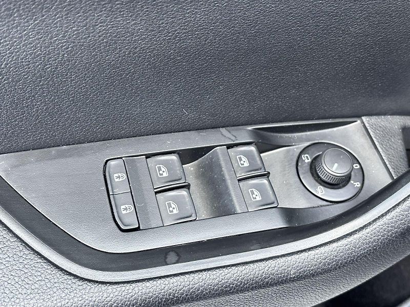 Škoda Superb (2023) Combi 2.0 TDI DSG Ambition - fotka 17 z 33