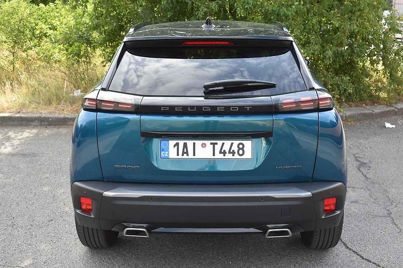 Peugeot 2008 je stylový i praktický rodinný doplněk.