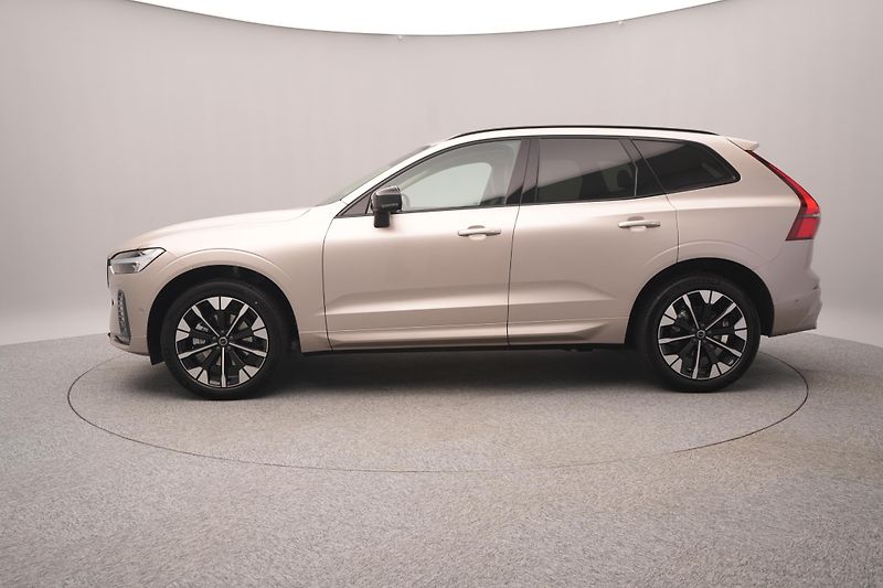 Volvo XC60 (2026) B5 AWD AUT DARK ULTRA - fotka 9 z 22