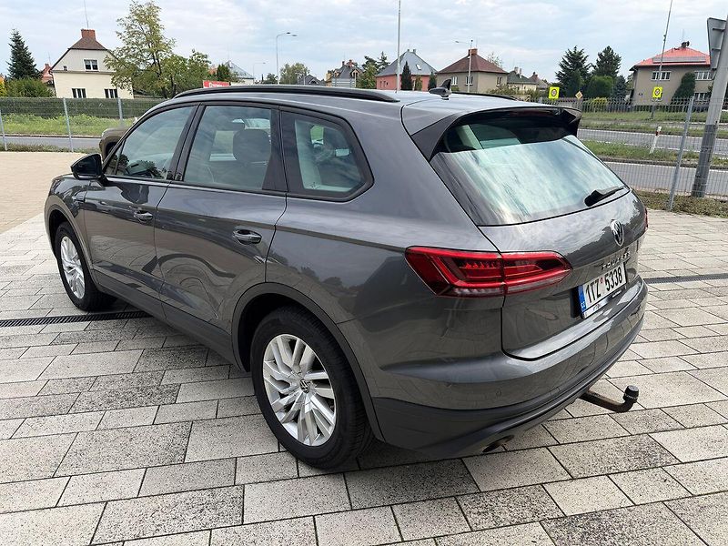 Volkswagen Touareg Basic  3,0TDI 170kW Tažné - fotka 3 z 17