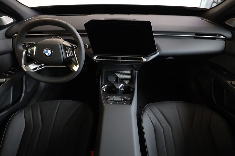 BMW Řada 3 i3 50 xDrive - fotka 5 z 17