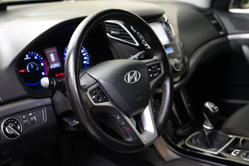 Hyundai i40 - fotka 14 z 27