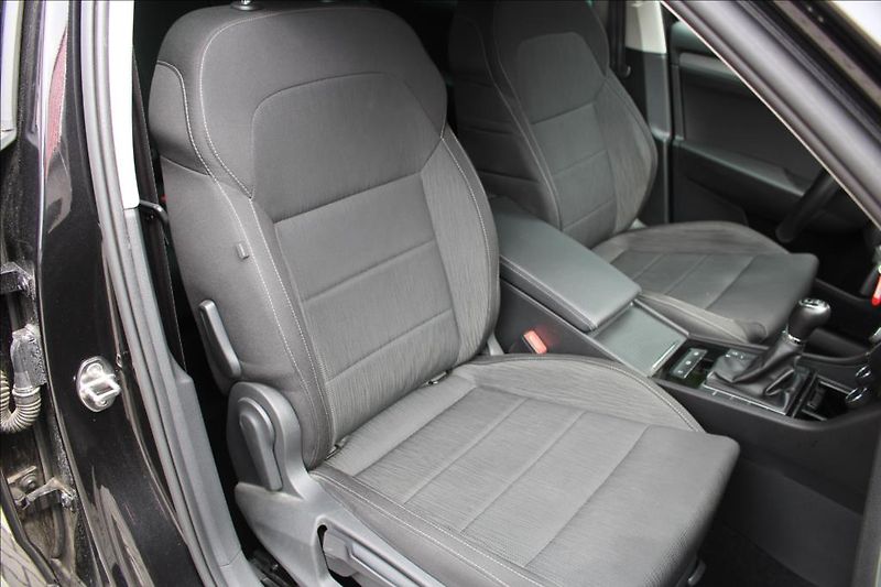 Škoda Superb 2,0 TDi  AMBITION 4X4 110kW - fotka 16 z 24