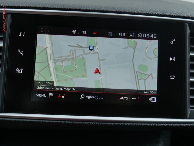 Peugeot 308 (2018) 1.2PT, GT Line, AT, LED - fotka 12 z 20