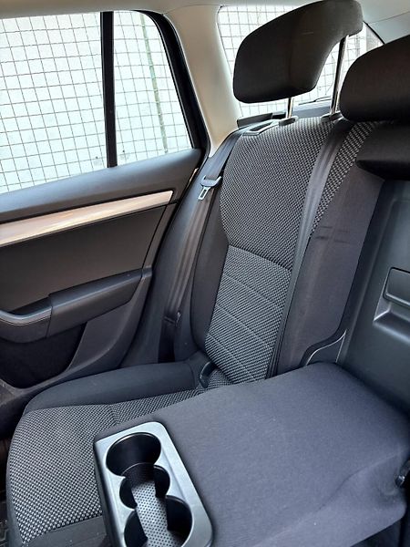 Škoda Octavia 1.6TDi,2xALU,2.maj,CZ,STK-2028 - fotka 13 z 22