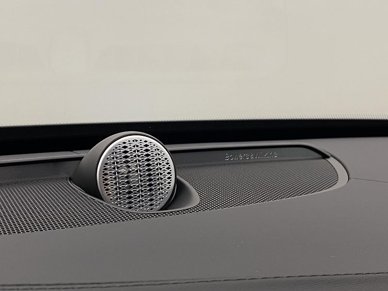 Volvo XC90 T8 RECHARGE BLACK EDITION 7m - fotka 30 z 70
