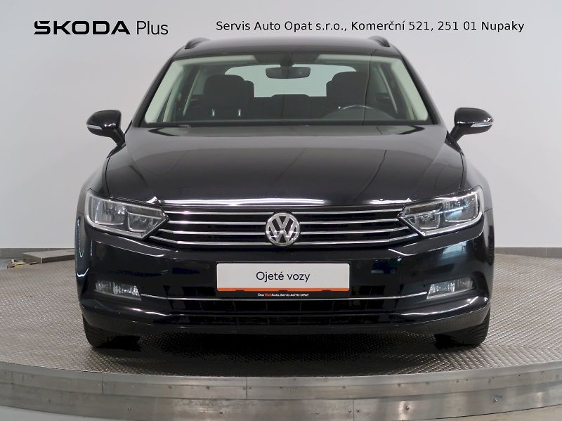 Volkswagen Passat (2017) COMFORTLINE 1.6TDI 88KW - fotka 4 z 37