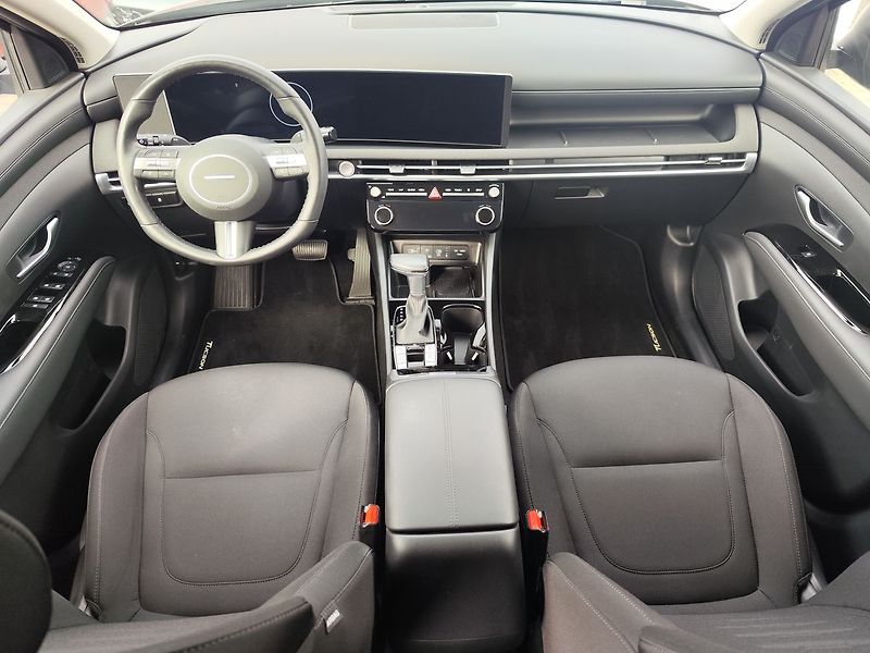 Hyundai Tucson 1.6 T-GDI/118kW Style DCT - fotka 13 z 34