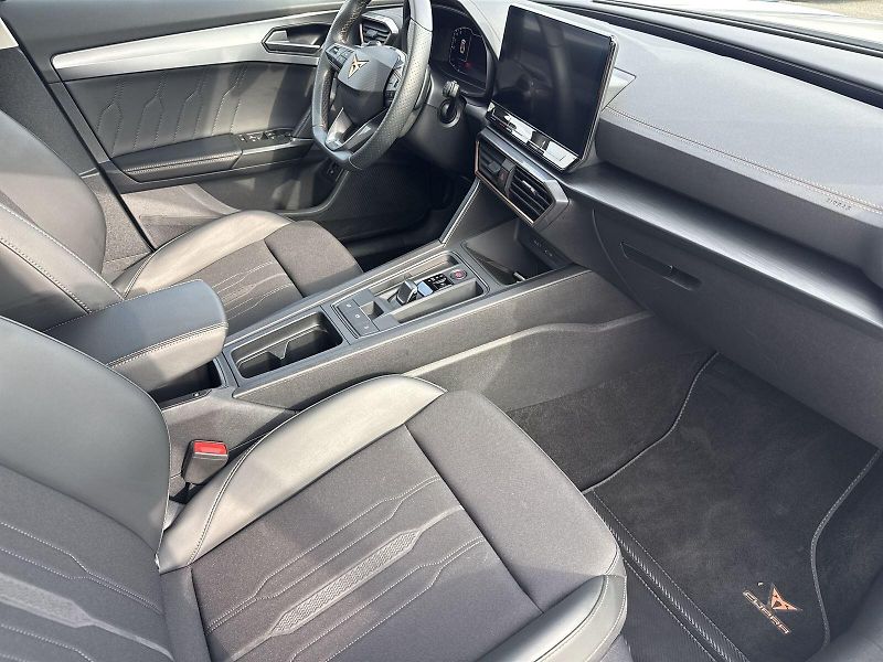 Cupra Formentor (2023) 1.4 TSI e-Hybrid DSG - fotka 9 z 32