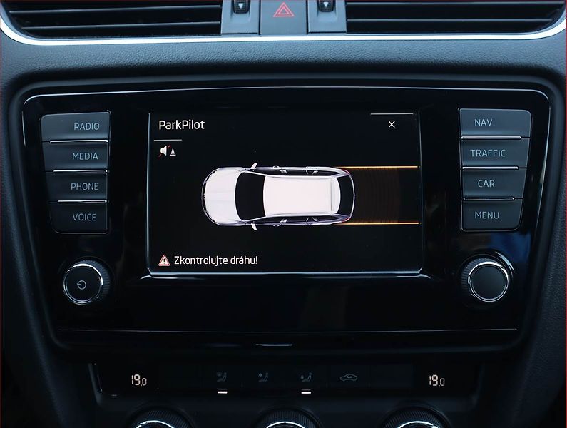 Škoda Octavia (2016) RS 2.0 TDI, Automat, Kůže - fotka 17 z 22