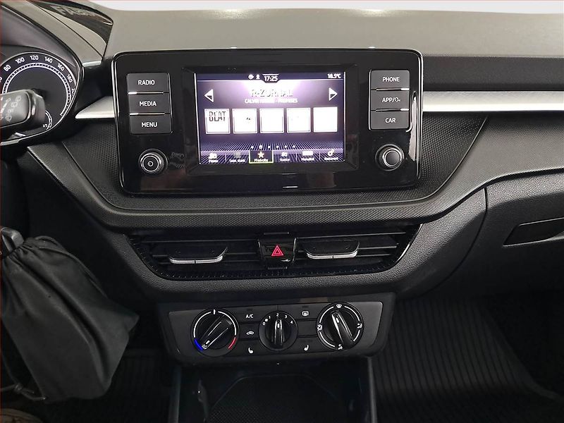 Škoda Fabia (2022) 1.0, Serv.kniha, Tempomat - fotka 11 z 18