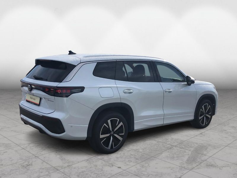 Volkswagen Tayron 1,5 TSI 150kW eHybrid People - fotka 2 z 30