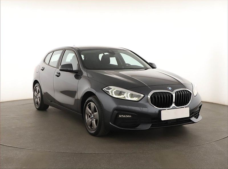 BMW Řada 1 (2020) 116d, Automat, Navi, Tempomat - fotografie inzerátu