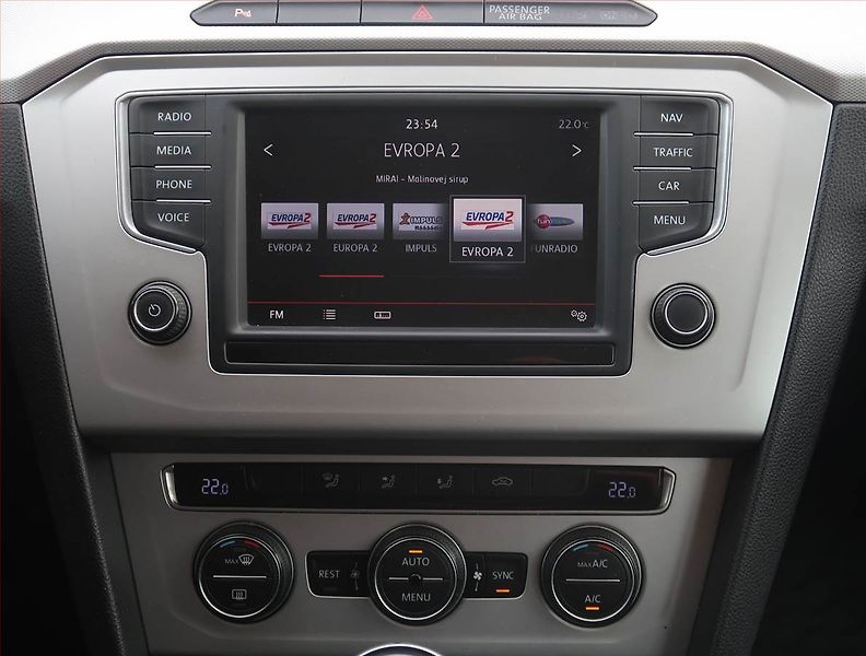 Volkswagen Passat (2015) Comfortline 1.6 TDI - fotka 12 z 24