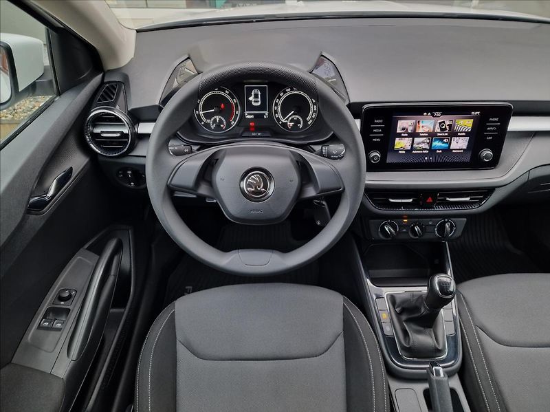 Škoda Fabia 1.0TSI Ambition,ČR,1.Majitel - fotka 12 z 50
