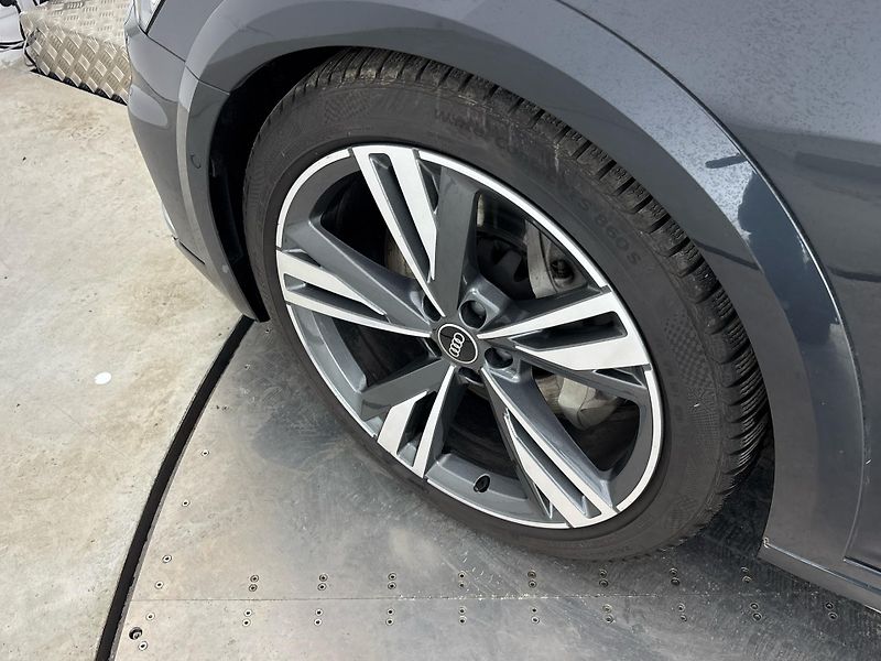 Audi A6 Allroad Kombi quattro 0 - fotka 28 z 30