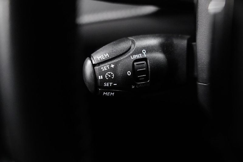 Peugeot 208 - fotka 15 z 29