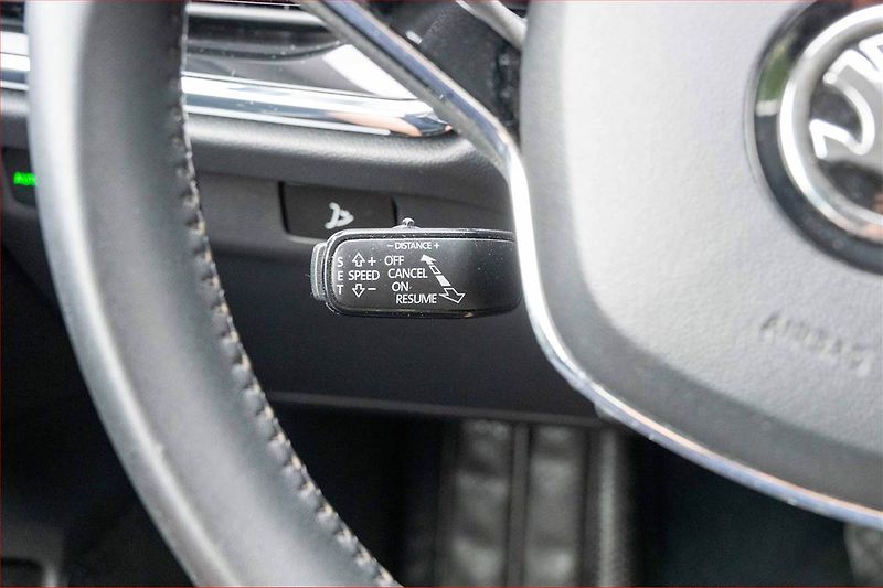 Škoda Enyaq (2023) 60 (62 kWh), SoH 93% - fotka 21 z 23