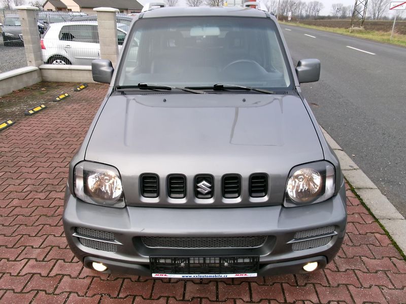 Suzuki Jimny (2006) 1,3i KLIMA ALU VÝHŘEV TAŽNÉ - fotka 5 z 34