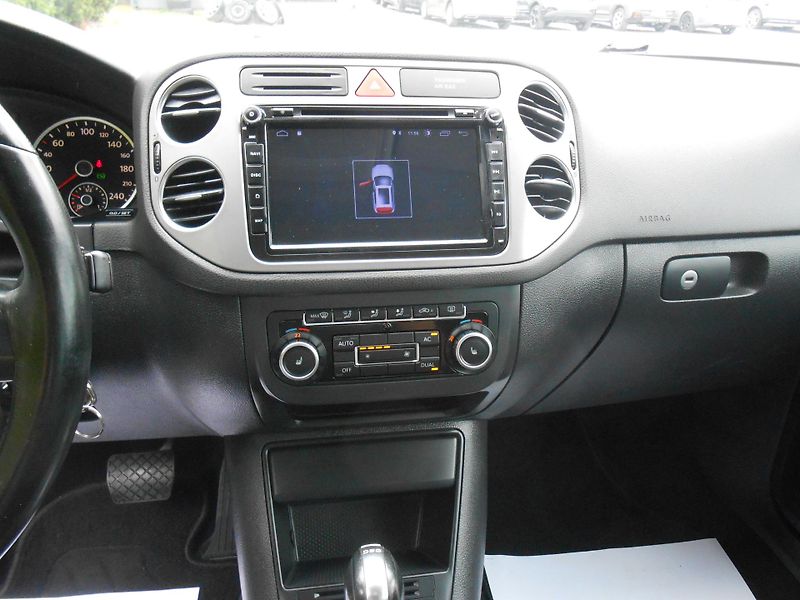 Volkswagen Tiguan 4*4,XENONY,DSG. - fotka 30 z 40
